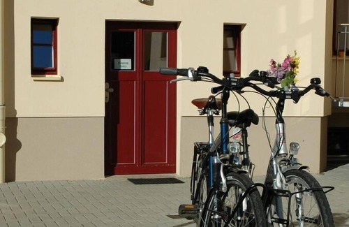 Goerlitz Apartment | Apartment A-XL APARTMENT HOUSE 50M TO WALKING ZONE 20 PARKING SPACES IN HOF FREE OF CHARGE