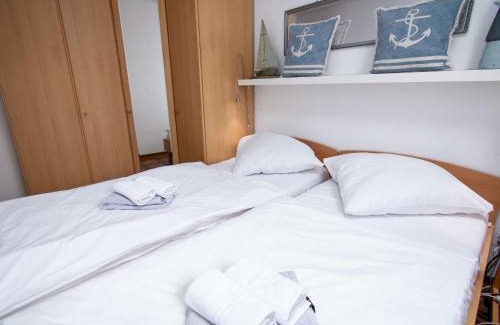 Norddeich Apartment | Apartment Achtern Diek 24 by Interhome