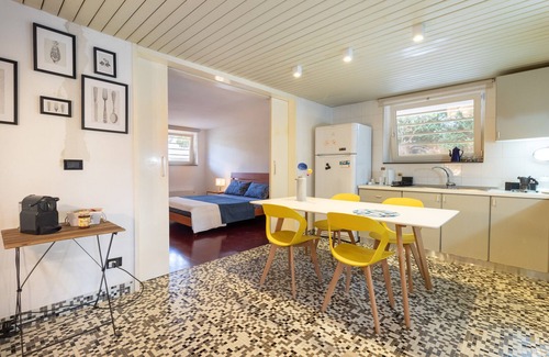 Conversano Apartment | Apartment 'Al Civico 1' with Private Terrace, Wi-Fi and Air Conditioning