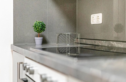 Ludwigsvorstadt-Kliniken Apartment | Apartment 'Aldars 2' with Balcony, Wi-Fi and Air Conditioning