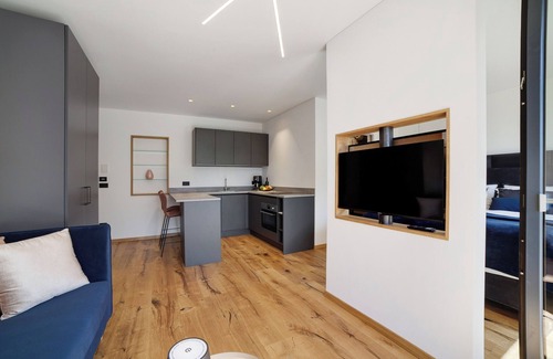 Rifiano Apartment | Apartment "Alivo Living Apartment Aurora" with Mountain View & Garden