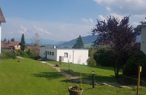 Oy Apartment | Apartment 'Alpennest' with Mountain View, Private Terrace and Wi-Fi