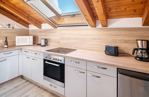 Sonthofen Apartment | Apartment 'Alpenvogel' with Mountain View, Balcony and Wi-Fi