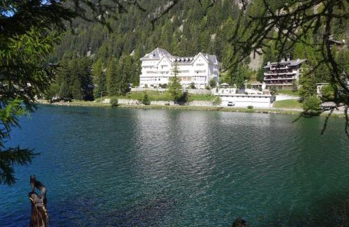 Champex-Lac Apartment | Apartment Alpes et Lac 40 by Interhome