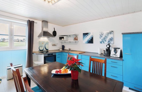 Utting am Ammersee Apartment | Apartment 'Am Schönbach' with Balcony and Wi-Fi
