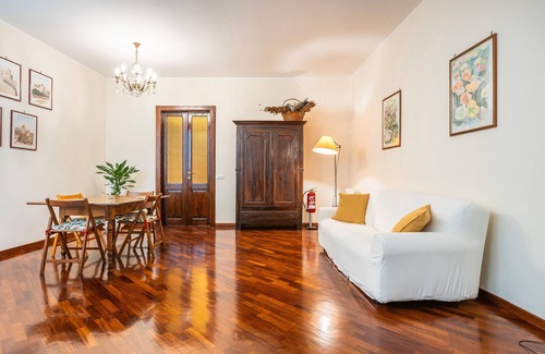 Cagliari Apartment | Apartment 'Amita' with Wi-Fi and Air Conditioning
