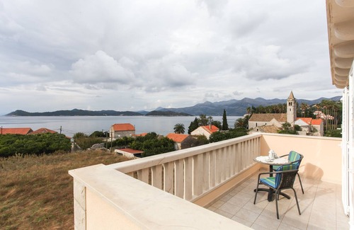 Lopud Island Apartment | Apartment Ana Lopud with balcony