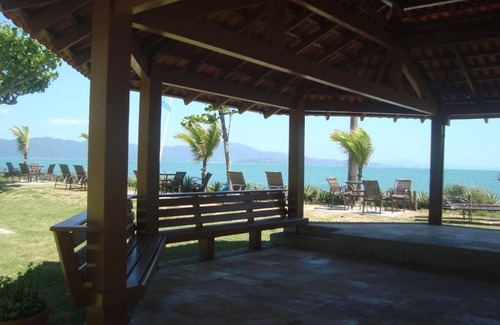 Jurere Apartment | Apartment and Gardens by the sea in Jurerê, 01 bedroom, 01 parking space