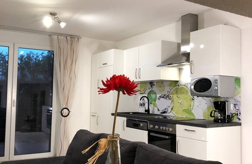 Oberteuringen Apartment | Apartment and in a quiet location with a beautiful terrace near Lake Constance. Messe Friedrichshafen