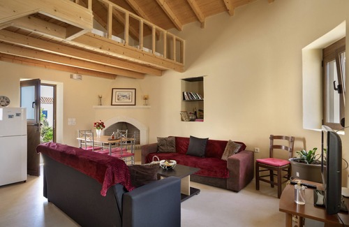 Kithira Apartment | Apartment 'Angel’s 1' with Shared Terrace, Wi-Fi and Air Conditioning