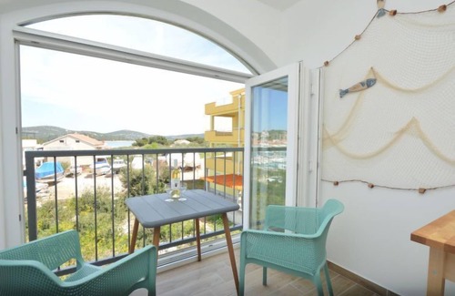 Jezera Apartment | Apartment Anna by Interhome