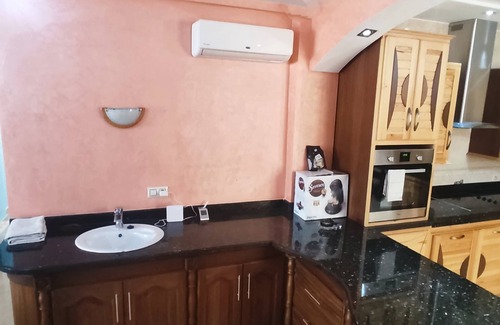 Berkane Apartment | Apartment annasr 3 comfortable rooms 15 minutes from beach saidia