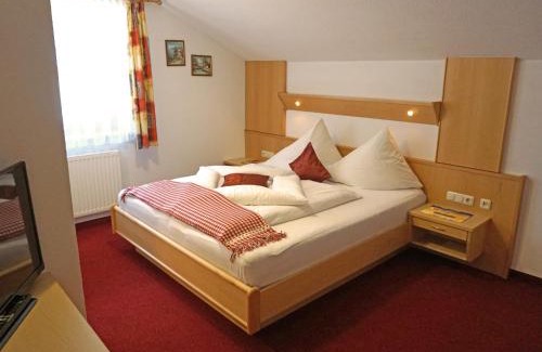 Kappl Apartment | Apartment Apart 106 Wiesenhof by Interhome