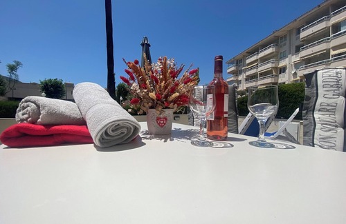 El Albir Apartment | Apartment 'Apartamento Cal Albir' with Shared Pool, Wi-Fi and Air Conditioning