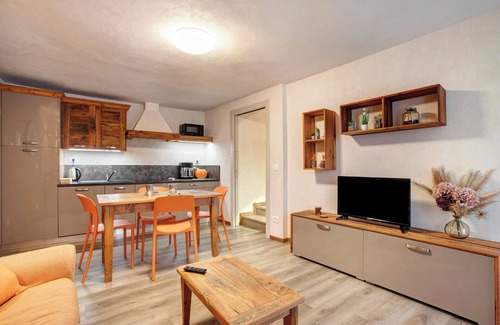Saint Maurice Apartment | Apartment 'Appartamento 2' with Mountain View, Private Garden and Wi-Fi