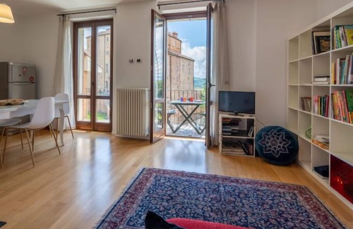 Carru Apartment | Apartment Appartamento Il Castello in Carrù - 3 persons, 1 bedrooms