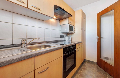 Region Hannover District Apartment | Apartment 'Appartement Björn Schuhknecht' with Balcony and Wi-Fi