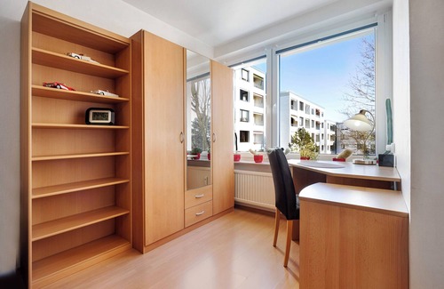Region Hannover District Apartment | Apartment 'Appartement Björn Schuhknecht' with Balcony and Wi-Fi