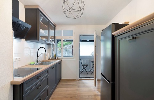 Buehlertal Apartment | Apartment 'Appartement Waldblick' with Mountain View, Shared Garden and Wi-Fi