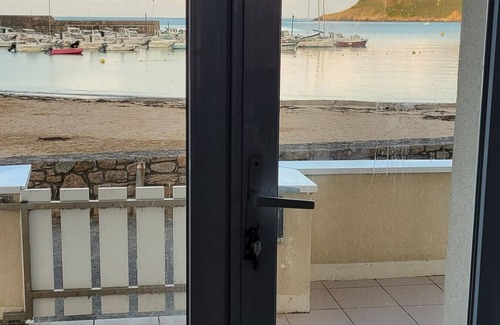 Plouezec Apartment | Apartment 'Appartement La Plage Plouha' with Sea View, Private Terrace and Wi-Fi