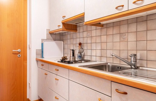Villa Ottone Apartment | Apartment 'Appartment 3' with Mountain View, Shared Garden and Wi-Fi