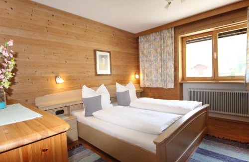 Sankt Anton am Arlberg Apartment | Apartment Arlberg by Interhome