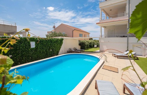 Vodice Apartment | Apartment Arausa with Pool VII