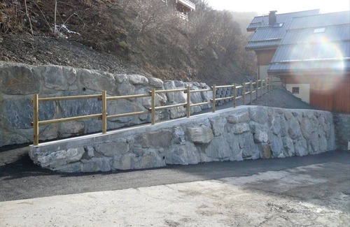 Valloire Apartment | Apartment at the foot of the slopes, 3 * furnished with tourism, SOUTH balcony, Pk. covered