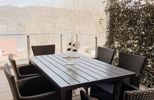 Augsdorf Apartment | Apartment with lake view in a quiet location in Velden