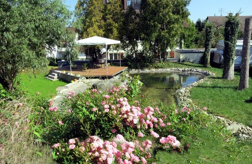 Dingelsdorf Apartment | Apartment 'Atelier Probst - D4' with Private Terrace, Shared Garden and Wi-Fi