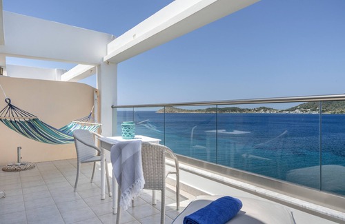 Massouri Apartment | Apartment 'Athena' with Sea View Terrace, Private Terrace, Wi-Fi and Air Conditioning