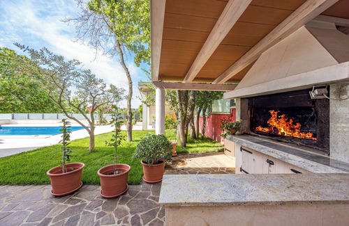 Valica Apartment | Apartment Ayni With Private Pool, Umag, Croatia