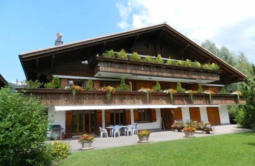 Saanenmoeser Apartment | Apartment Bärli in Saanenmöser - 4 persons, 2 bedrooms