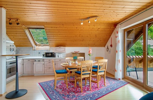 Espasingen Apartment | Apartment 'Bodenseeblick' with Lake View, Private Terrace and Wi-Fi