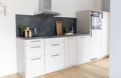 Bad St. Peter-Ording Apartment | Apartment 'Backbord' with Balcony and Wi-Fi