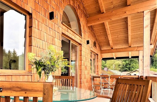 Kiefersfelden House | Apartment Bachperle with balcony in the Alpenlandhaus in a central yet natural location
