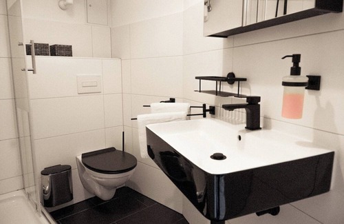 Charlottenburg Apartment | Apartment 'Backyard Loft West' with Wi-Fi