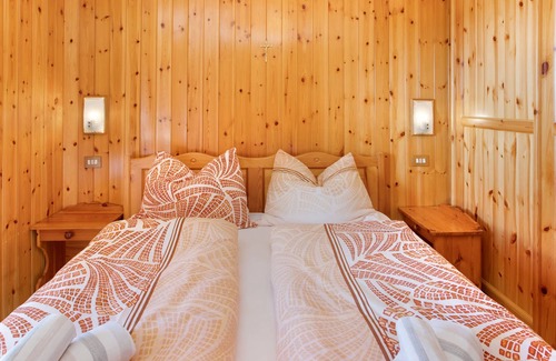 Trepalle Apartment | Apartment 'Bait Di Farina' with Mountain View and Wi-Fi