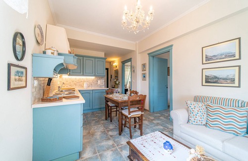 Kato Korakiana Apartment | Apartment 'Bella Vista ' with Sea View, Wi-Fi and Air Conditioning