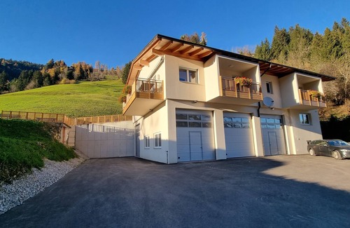 Sillian Apartment | Apartment-Bergblick 80 m2 for up to 6 people