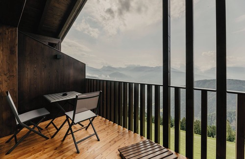 Chiusa Apartment | Apartment 'Bergesruh' with Mountain View, Shared Garden and Wi-Fi