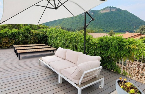 Affi Apartment | Apartment 'Biancaleo Folliage' with Shared Pool, Shared Garden and Wi-Fi
