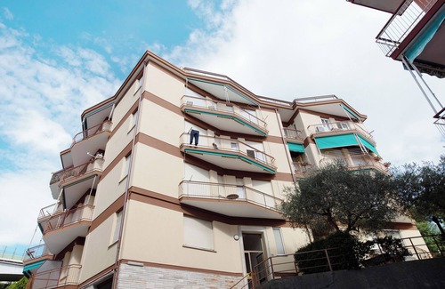 Varazze Apartment | Apartment "Bilocale Corosu con 2 balconi" with Balcony & A/C