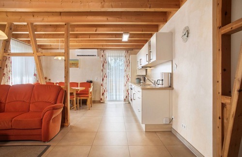 Deggenhausertal Apartment | Apartment 'Birch' with Shared Garden, Wi-Fi and Air Conditioning