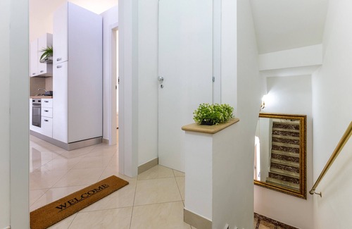 Acate Apartment | Apartment 'Biscari' with Balcony, Wi-Fi and Air Conditioning