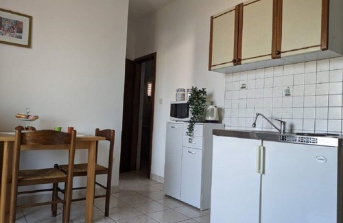 Okrug Gornji Apartment | Apartment Biserka - 50 m from beach : A3(2+1) - Okrug Gornji, Island Ciovo, Croatia