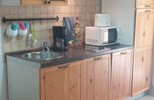 Okrug Gornji Apartment | Apartment Biserka - 50 m from beach : A2(2+1) - Okrug Gornji, Island Ciovo, Croatia