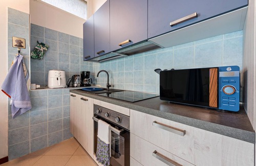 Gargnano Apartment | Apartment 'Blu' with Lake View, Shared Terrace and Wi-Fi