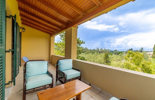 Notos Apartment | Apartment 'Blue' with Sea View, Wi-Fi and Air Conditioning