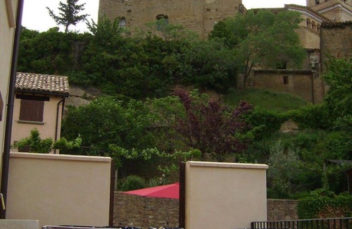 Biel Apartment | Apartment 'Boj' with Mountain View, Shared Terrace and Wi-Fi